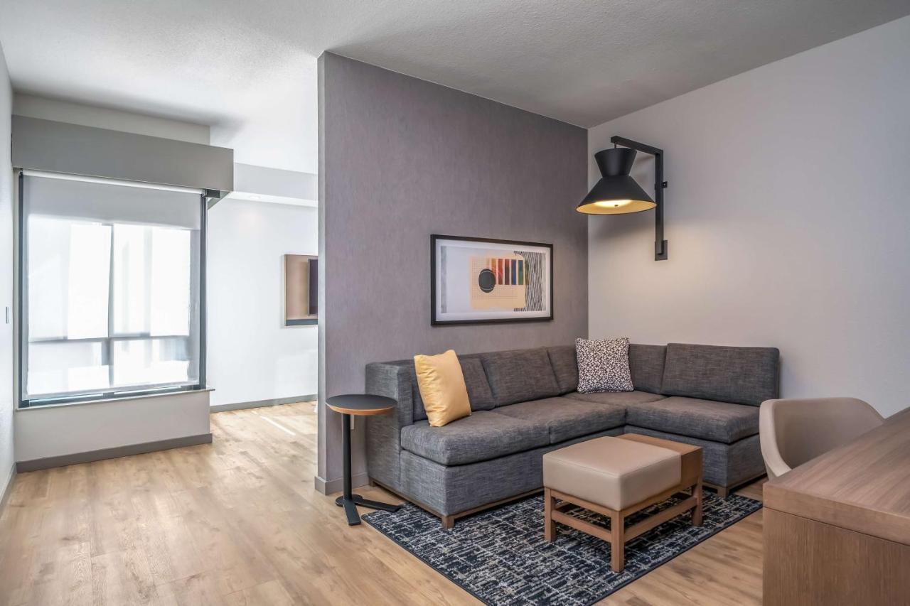 Hyatt Place Gainesville Downtown ภายนอก รูปภาพ