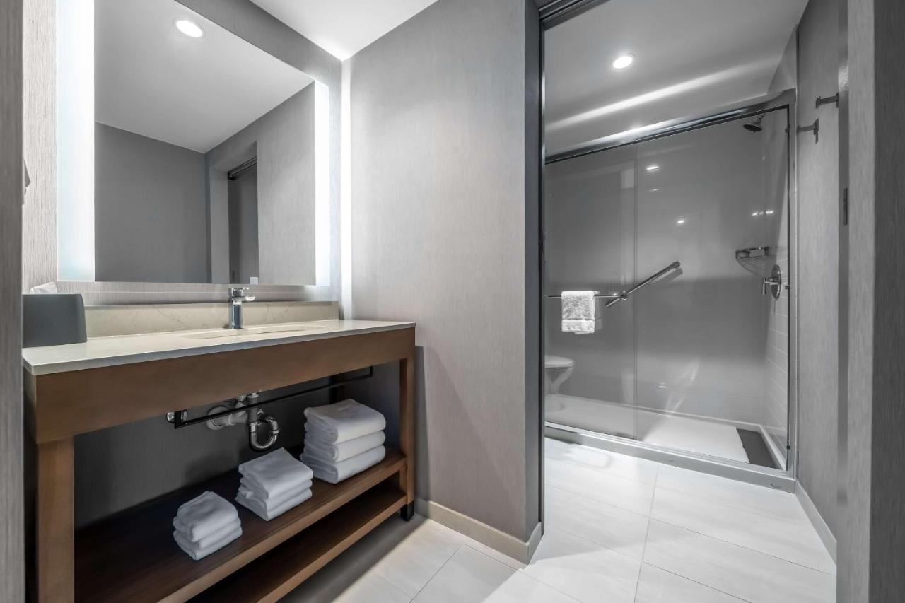 Hyatt Place Gainesville Downtown ภายนอก รูปภาพ
