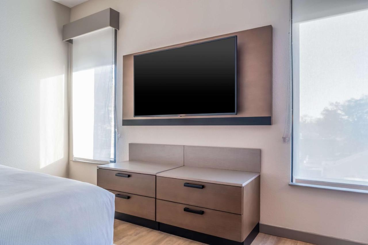 Hyatt Place Gainesville Downtown ภายนอก รูปภาพ
