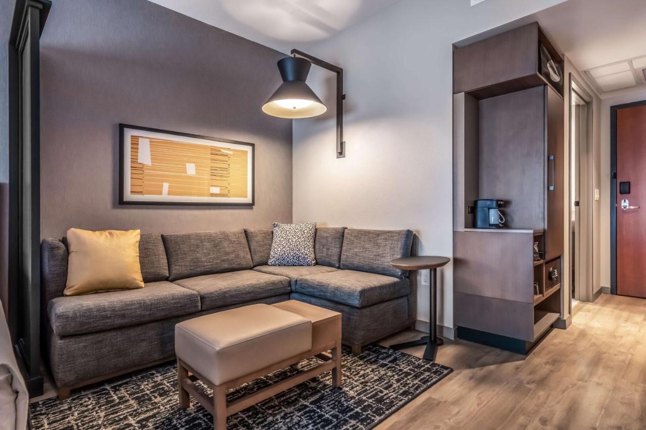 Hyatt Place Gainesville Downtown ภายนอก รูปภาพ